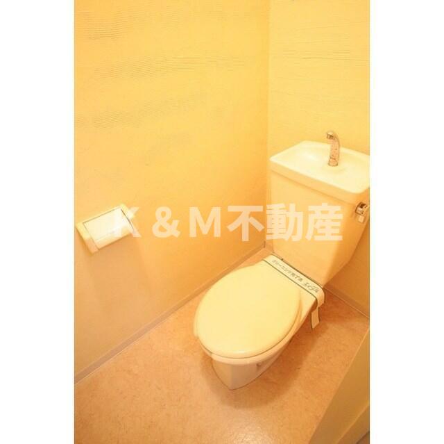 トイレ　トイレもきれいです