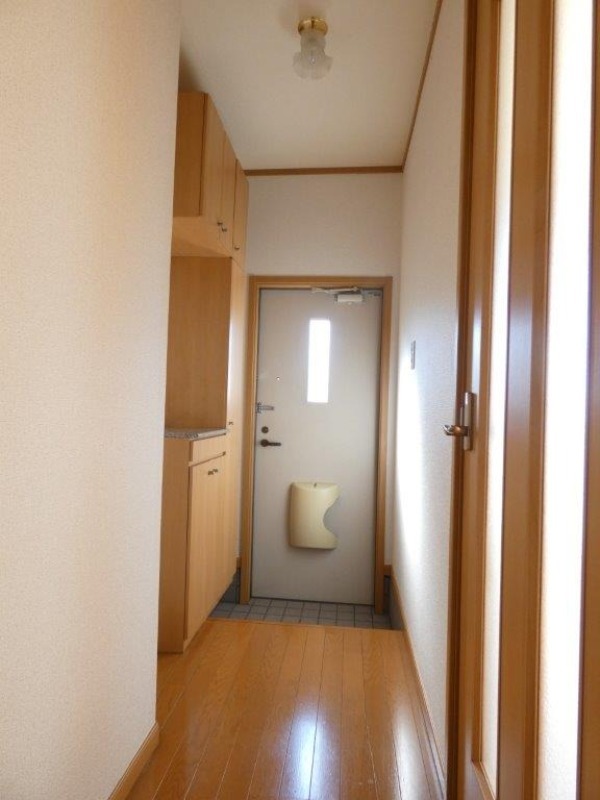 玄関　図面と現状に相違がある場合には現状を優先
