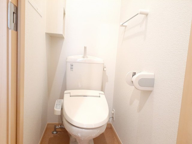 トイレ　トイレもきれいです