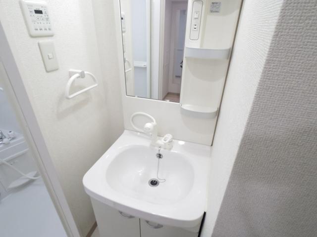 洗面設備　忙しい朝には欠かせない洗面所です