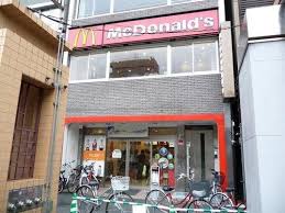 飲食店　マクドナルド稲荷町駅前店（飲食店）まで213m