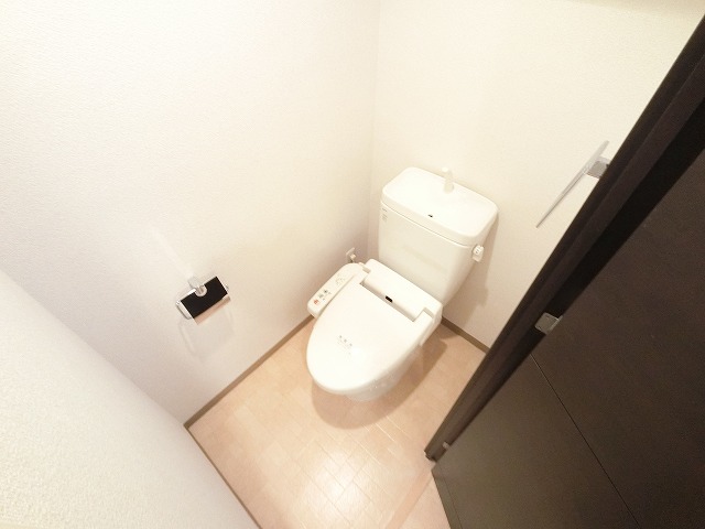 トイレ　※室内は現況を優先します