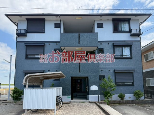 建物外観　落ち着いた雰囲気の外観です