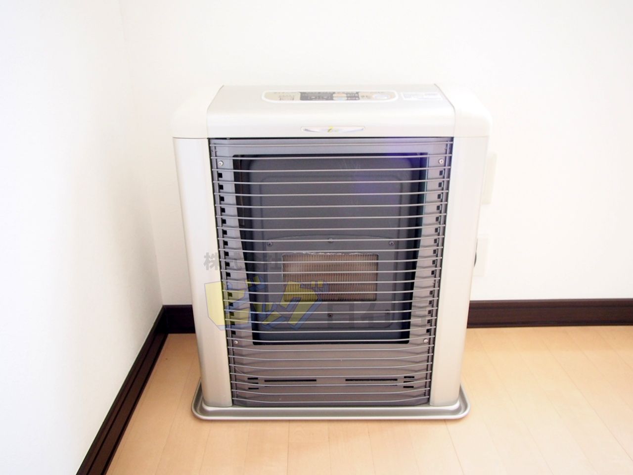 その他設備　冬は暖かく経済的な灯油ストーブがついています♪
