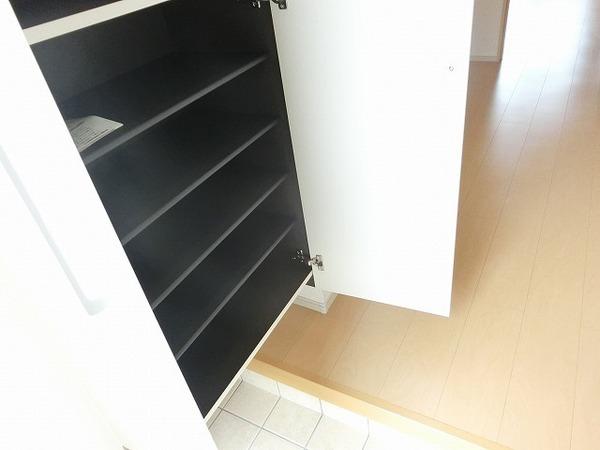 玄関　シューズボックス！
