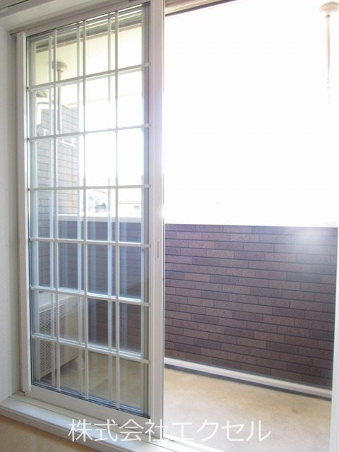 バルコニー　南西向きで日当たり良好です。