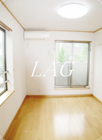 居室・リビング　洋室のお部屋です。