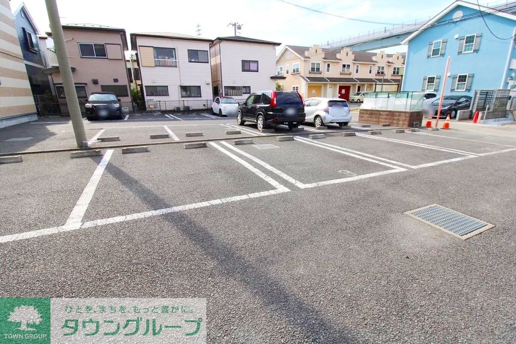 駐車場　エントランス