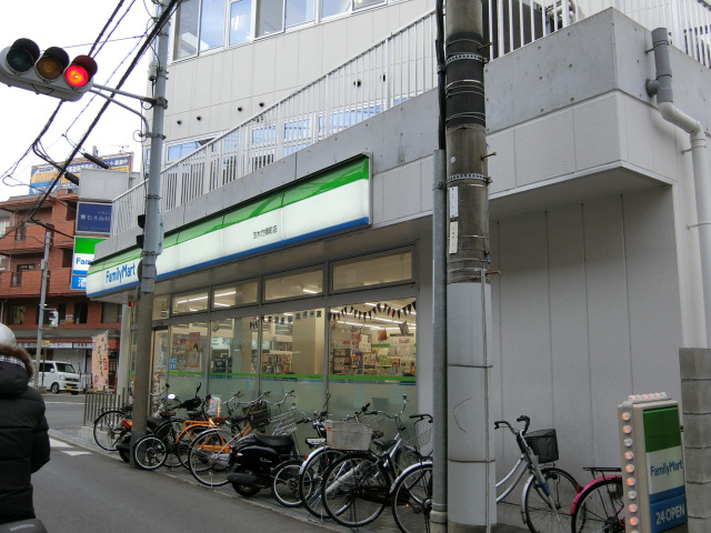 コンビニ　ファミリーマート茨木竹橋町店（コンビニ）まで158m