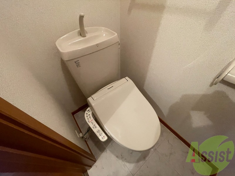 トイレ　多機能付きトイレです。いつもお世話になっております。