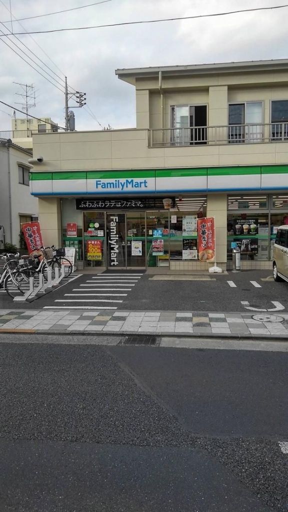 コンビニ　ファミリーマート/東小岩六丁目店（コンビニ）まで390m