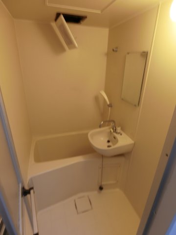バス・シャワールーム　他のお部屋の参考写真となります。