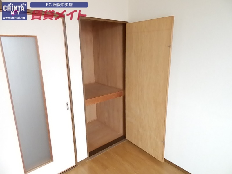 収納　別部屋反転同型タイプ