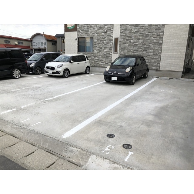 駐車場　駐車場の様子