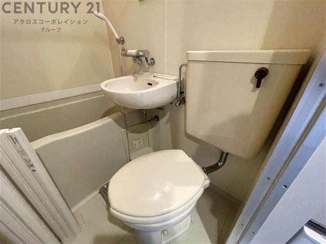 トイレ　浴室内にトイレがあります！