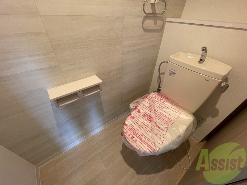 トイレ　こちらはトイレです。清潔感があり、安心して使用できます。