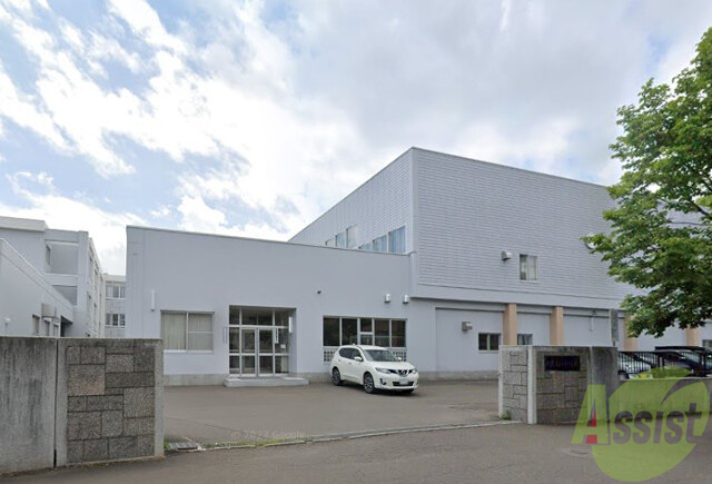 中学校　札幌市立平岸中学校（中学校）まで511m