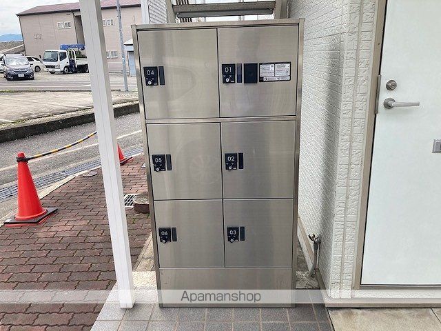 レオパレスセラヴィの外観写真