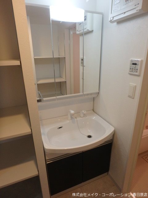 洗面設備　写真は同型タイプ