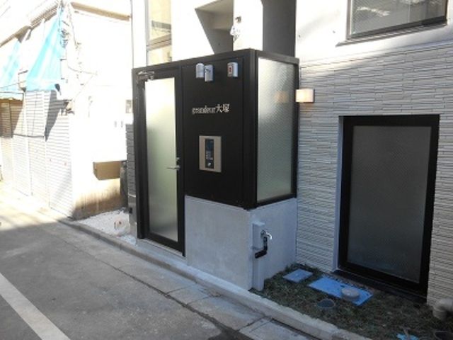 エントランス　敷地内