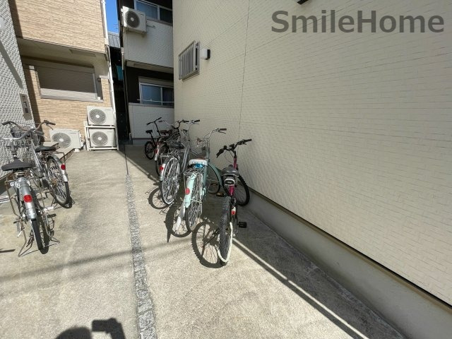 その他共有部分　自転車はこちらに置けます