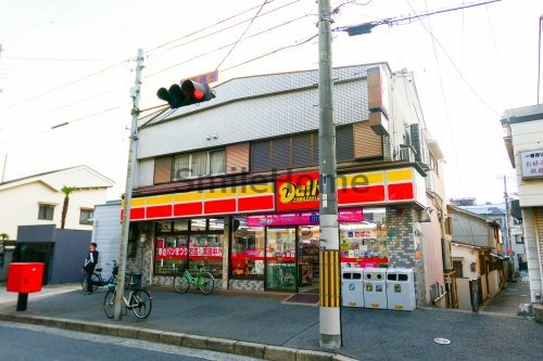 コンビニ　デイリーヤマザキ 東加賀屋店（コンビニ）まで391m