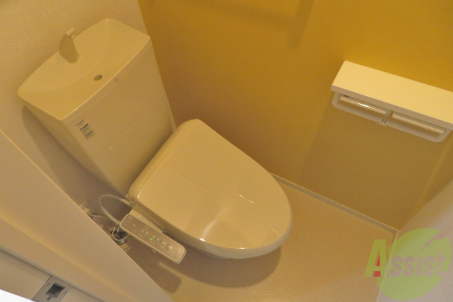トイレ　トイレはウォシュレット付きです。シャワートイレは嬉しいですね