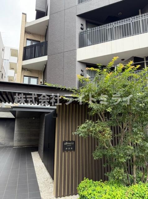 建物外観　?