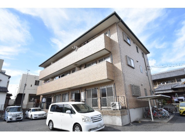 建物外観　フォブール西市