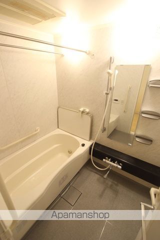 ＪＲ総武線快速 船橋駅 徒歩13分 20階建 築24年の風呂写真