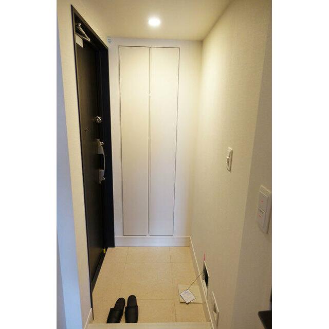 玄関　※写真は同タイプ住戸です。