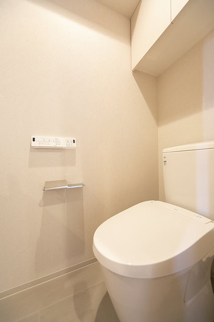 トイレ　※写真は同タイプ住戸です。