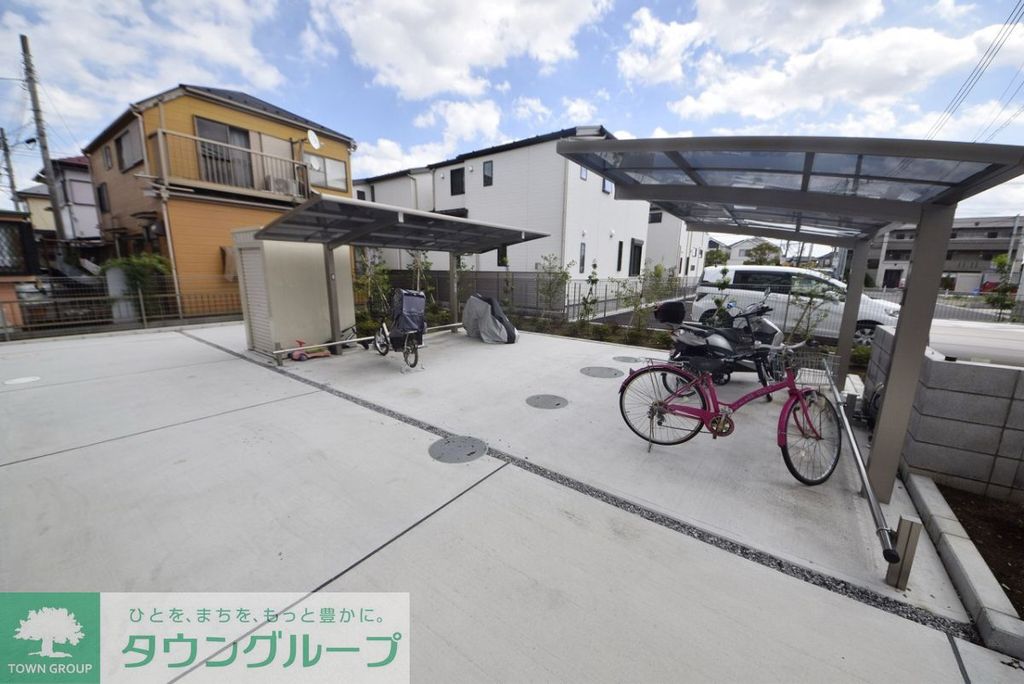 駐車場　駐車場