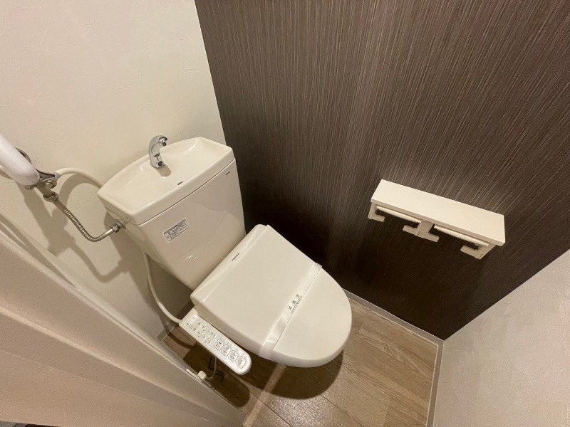 トイレ　トイレです。ウォシュレット付を探している方、おすすめです。