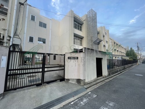 小学校　大阪市立東桃谷小学校（小学校）まで510m