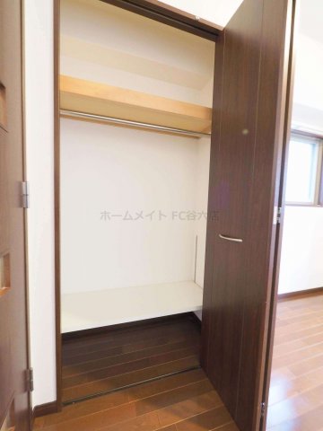 収納　エイペックス京町堀II