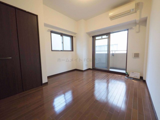 その他部屋・スペース　南東角部屋で明るいです♪