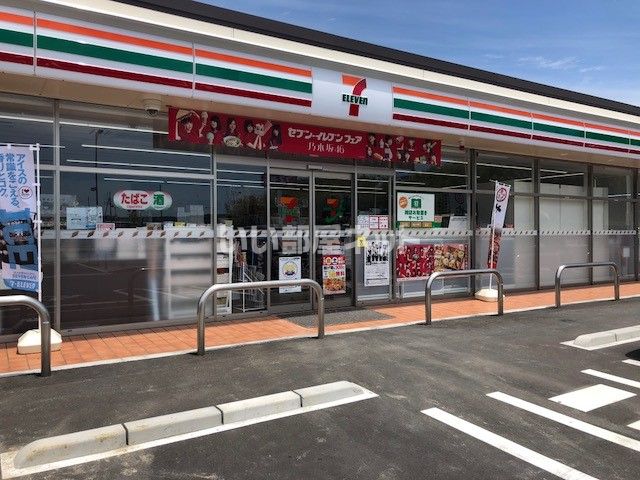 コンビニ　セブンイレブン 木津川城山台9丁目店（コンビニ）まで520m