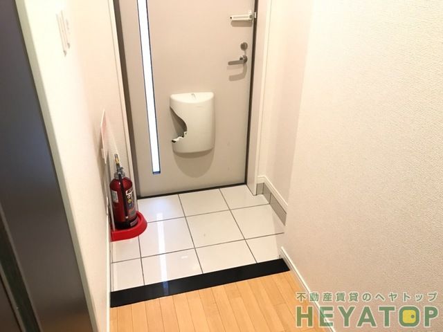 玄関　シューズボックス付き玄関（同仕様写真）