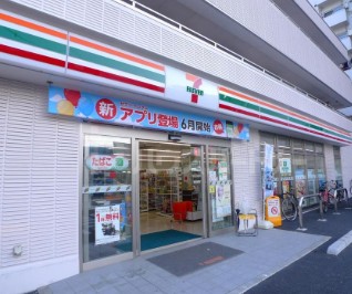 コンビニ　セブンイレブン台東清川2丁目店（コンビニ）まで102m