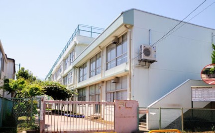 小学校　練馬区立向山小学校（小学校）まで386m