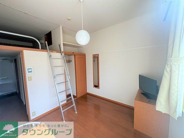 居室・リビング　1階タイプのお部屋です。