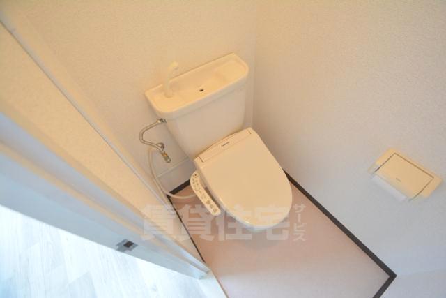 トイレ　ウォシュレット付き