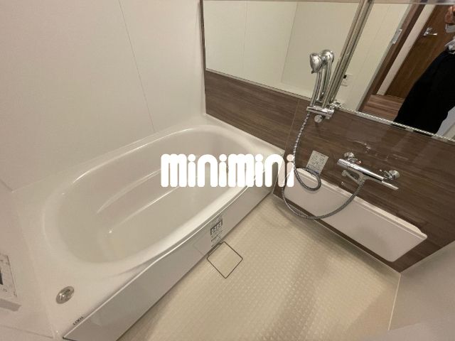 バス・シャワールーム　同間取り別部屋写真です