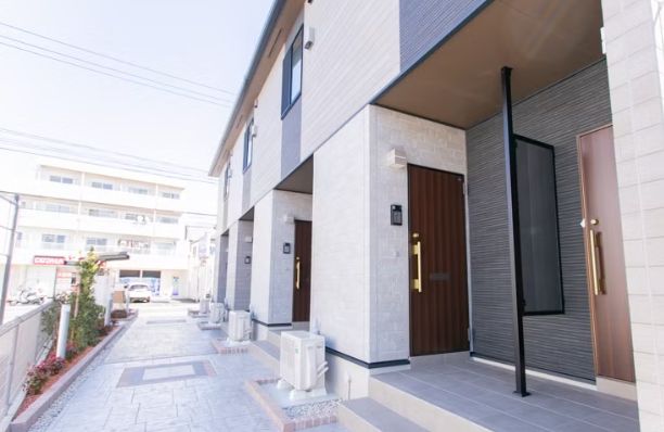 玄関　※同タイプの部屋のお写真となります。