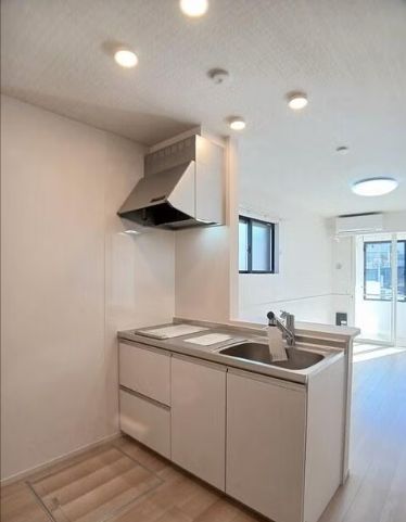 キッチン　※同タイプの部屋のお写真となります。