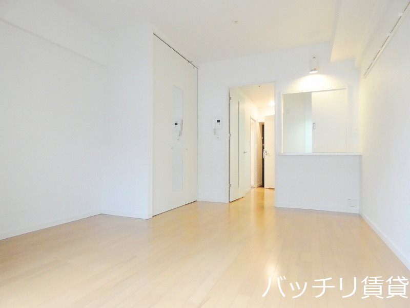 居室・リビング　画像は別号室イメージの為、現況を優先いたします。