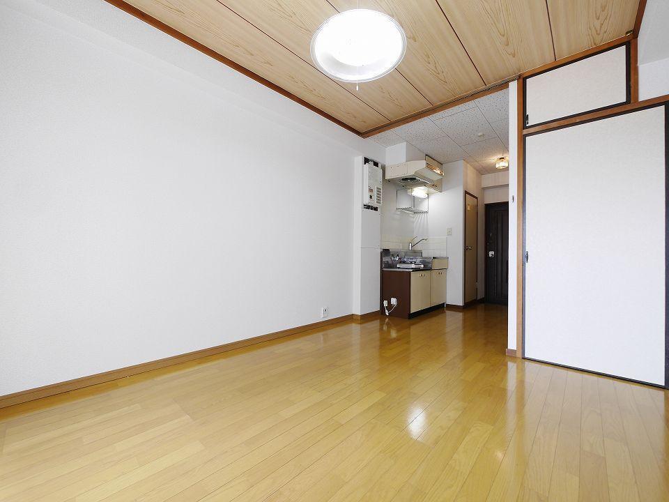 居室・リビング　※室内写真は308号室を使用しております。