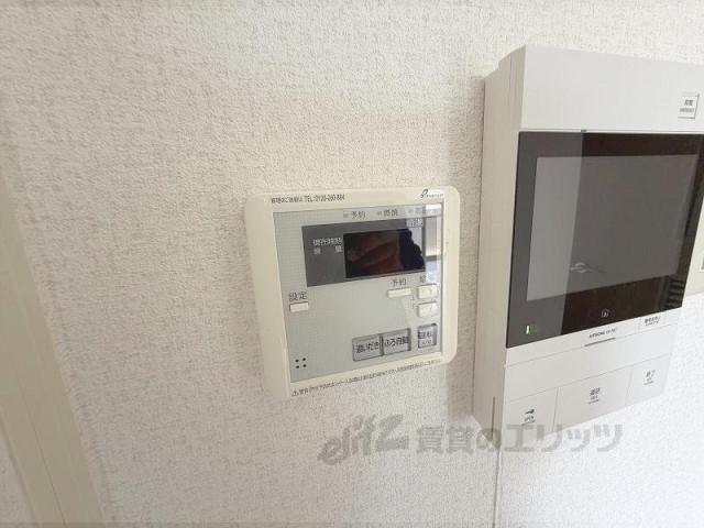 その他設備　給湯器リモコン