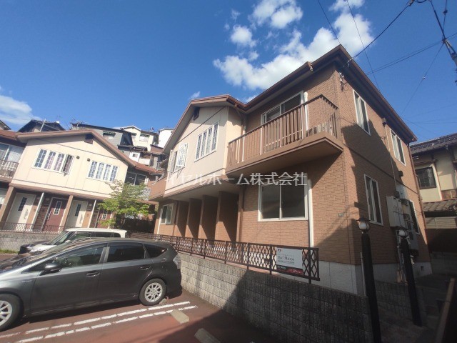 ＪＲ呉線 呉駅 バス乗車時間：5分 最寄りバス停で下車 徒歩4分 2階建 築22年の外観写真